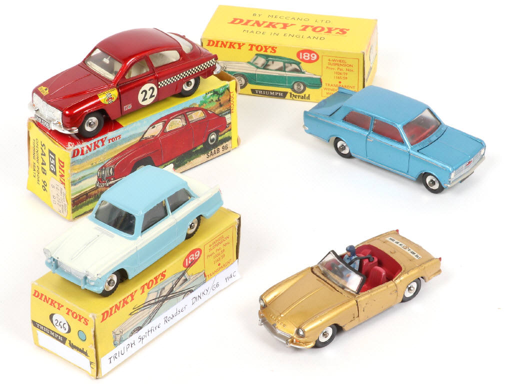 Lot 285 - DINKY TOYS (GB) (4)