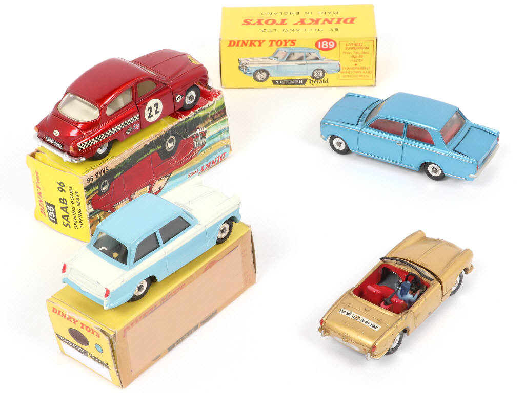 Lot 285 - DINKY TOYS (GB) (4)