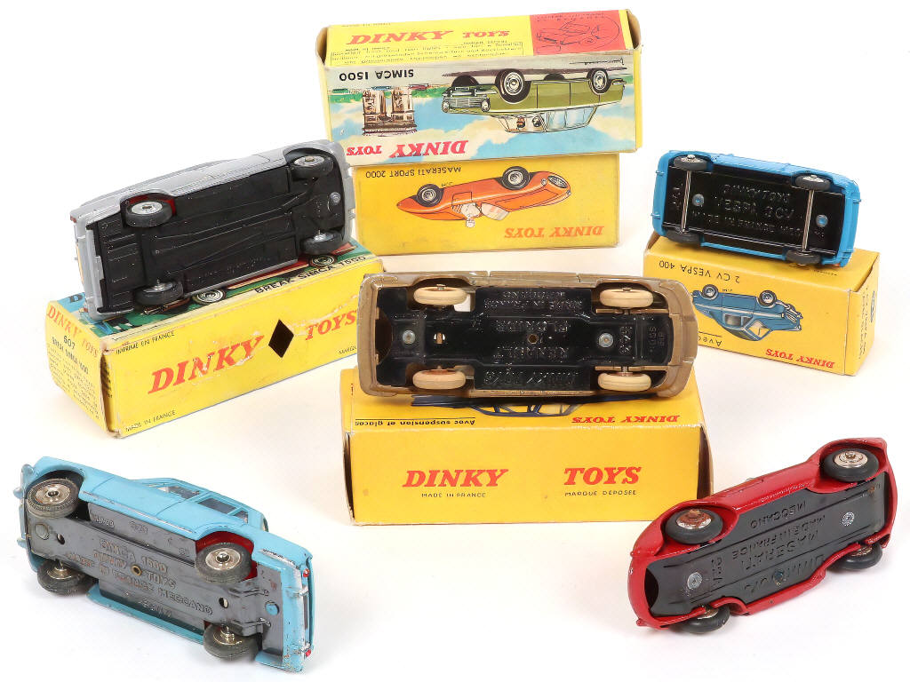 Lot 315 - DINKY TOYS (FRANCE) (5)