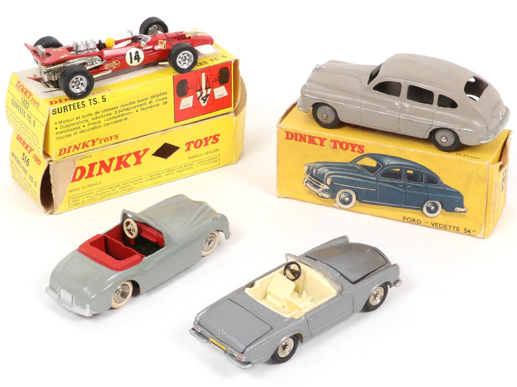 Lot 311 - DINKY TOYS (FRANCE) (4)