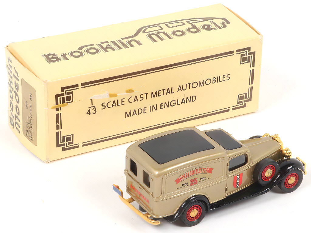 Lot 182 - BROOKLIN MODELS (GB) (1)