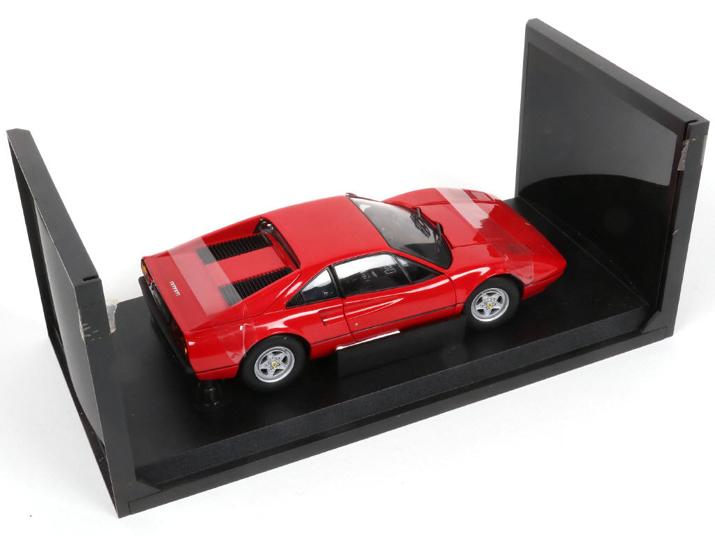 Lot 44 - KYOSHO (JAPON) (1)
