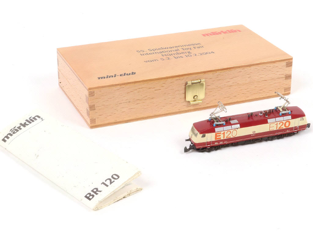 Lot 27 - MÄRKLIN 'Z' (ALLEMAGNE) (1)