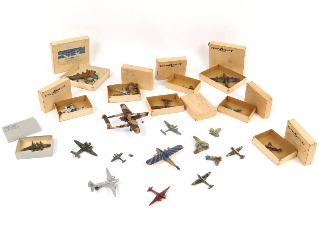 Lot 72 - DIVERS (20)