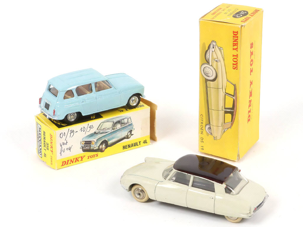 Lot 225 - DINKY TOYS (FRANCE) (2)