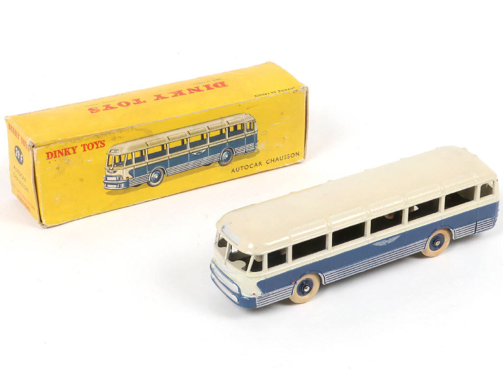 Lot 222 - DINKY TOYS (FRANCE) (1)