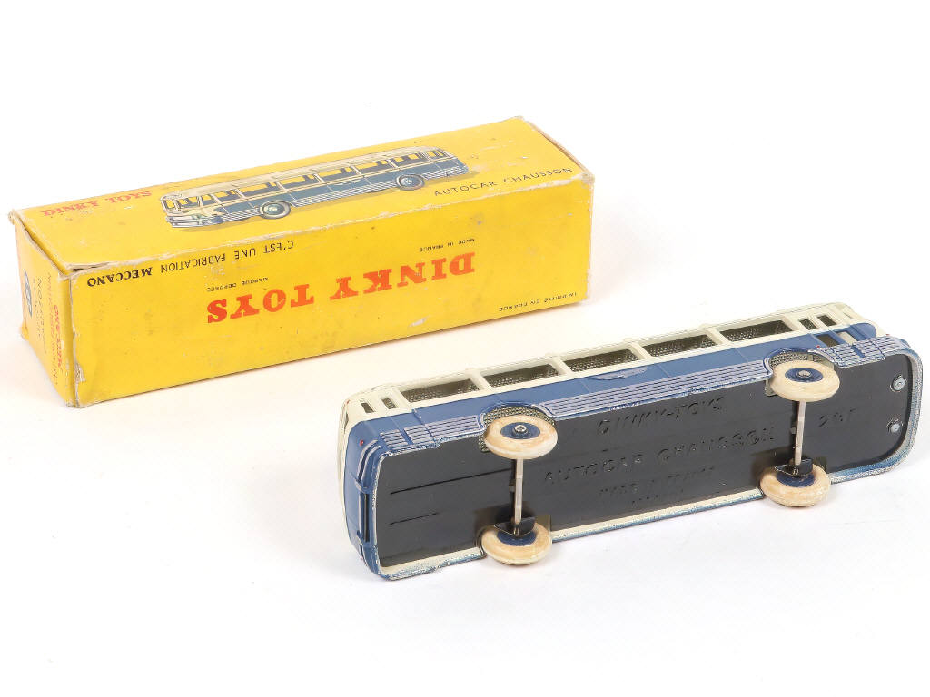 Lot 222 - DINKY TOYS (FRANCE) (1)