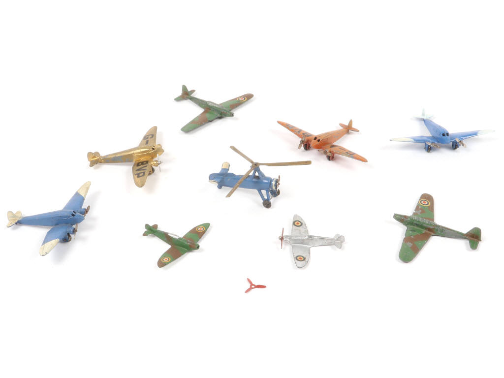 Lot 288 - DINKY TOYS (9)