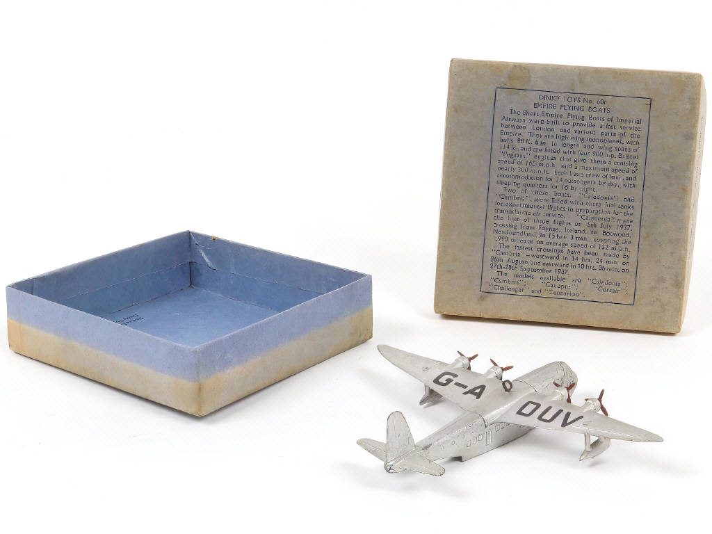 Lot 257 - DINKY TOYS (GB) (1)