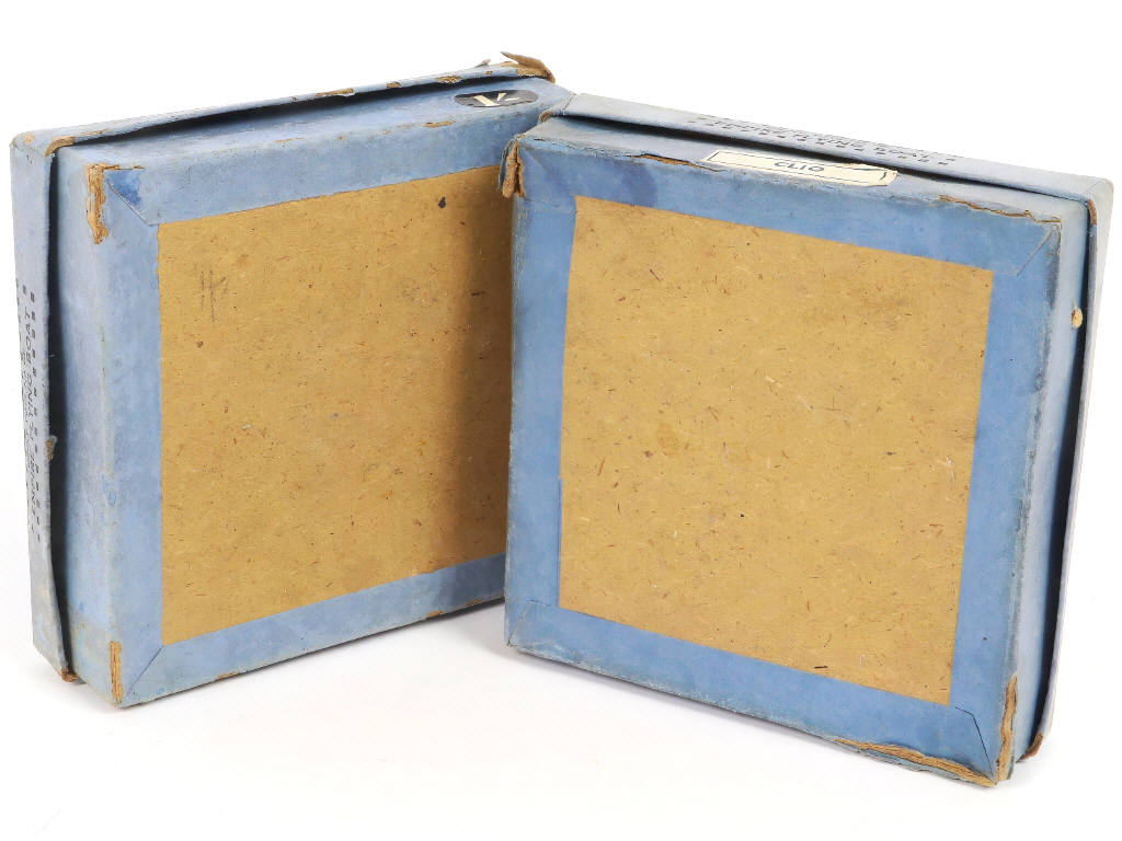 Lot 273 - DINKY TOYS (GB) (2)