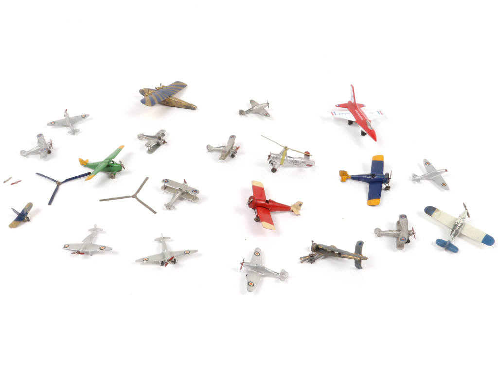 Lot 285 - DINKY TOYS (GB) (20)