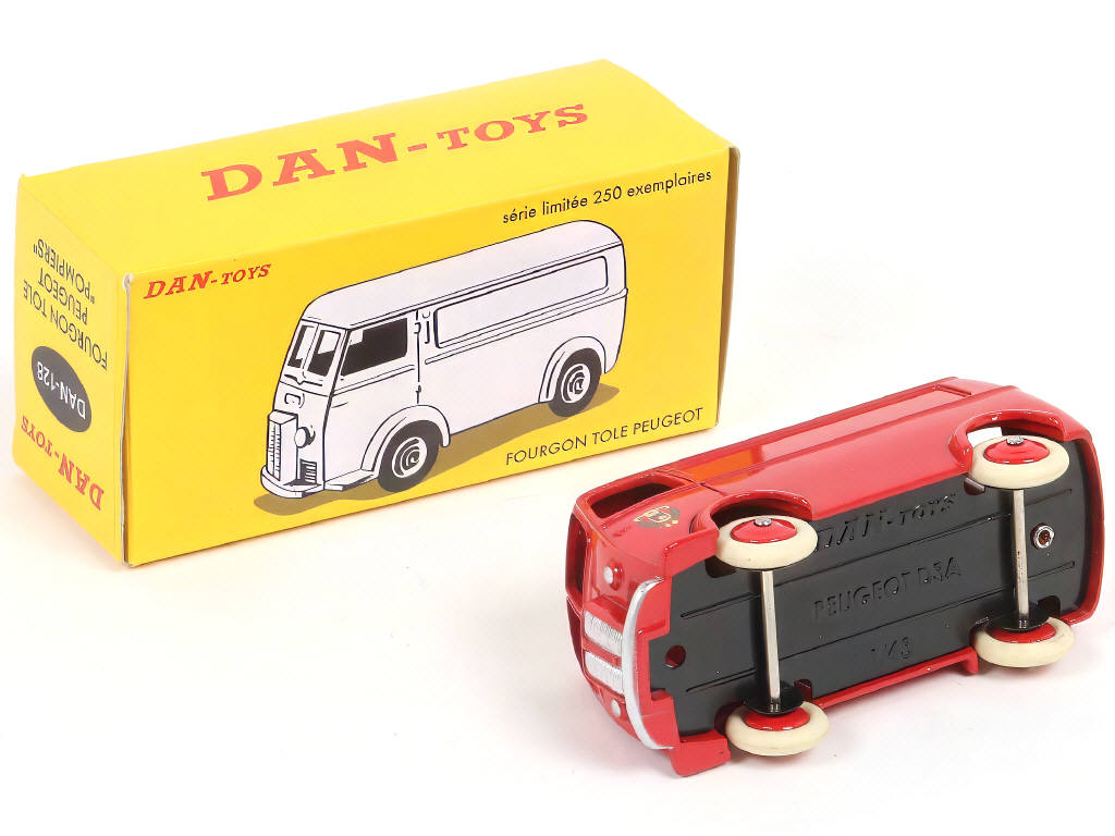 Lot 203 - DAN-TOYS (FRANCE) (1)