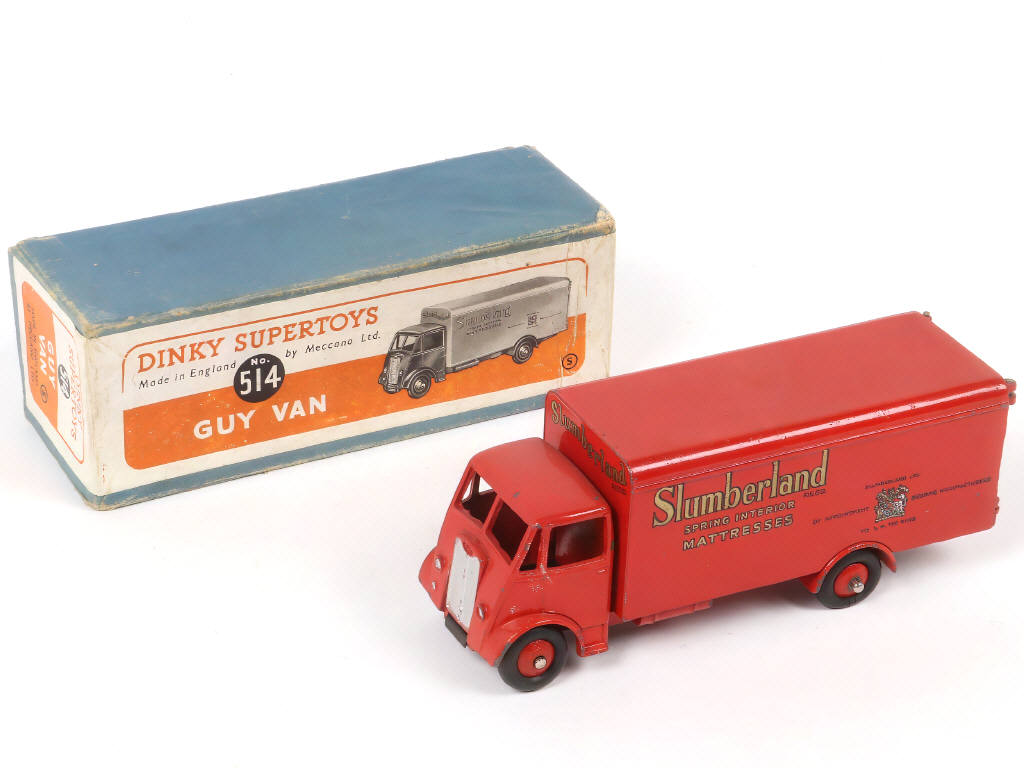 Lot 252 - DINKY TOYS (GB) (1)