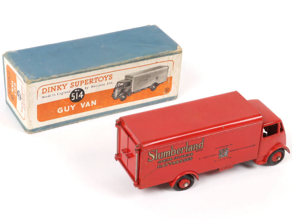 Lot 252 - DINKY TOYS (GB) (1)