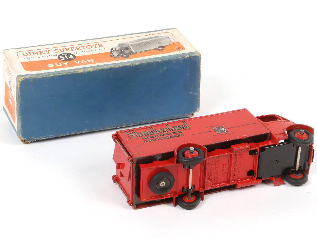 Lot 252 - DINKY TOYS (GB) (1)