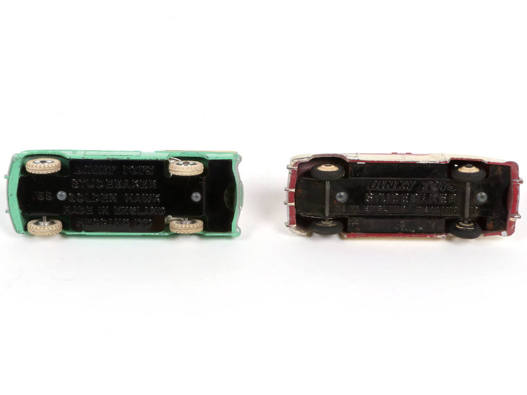 Lot 244 - DINKY TOYS (GB) (2)