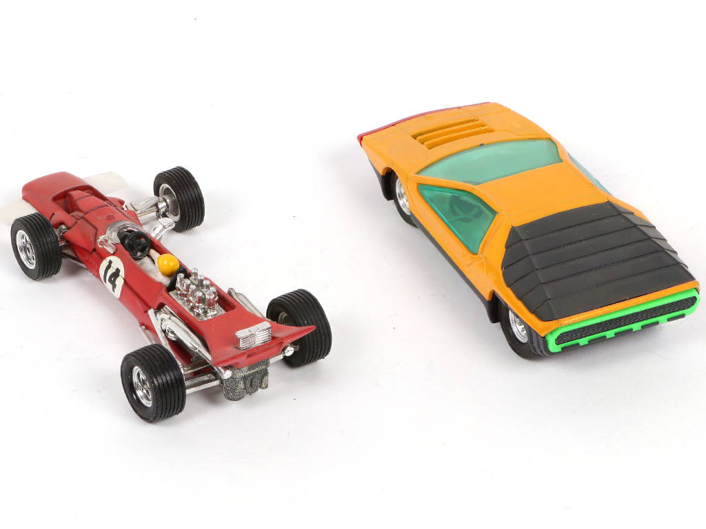 Lot 284 - DINKY TOYS (FRANCE) (2)