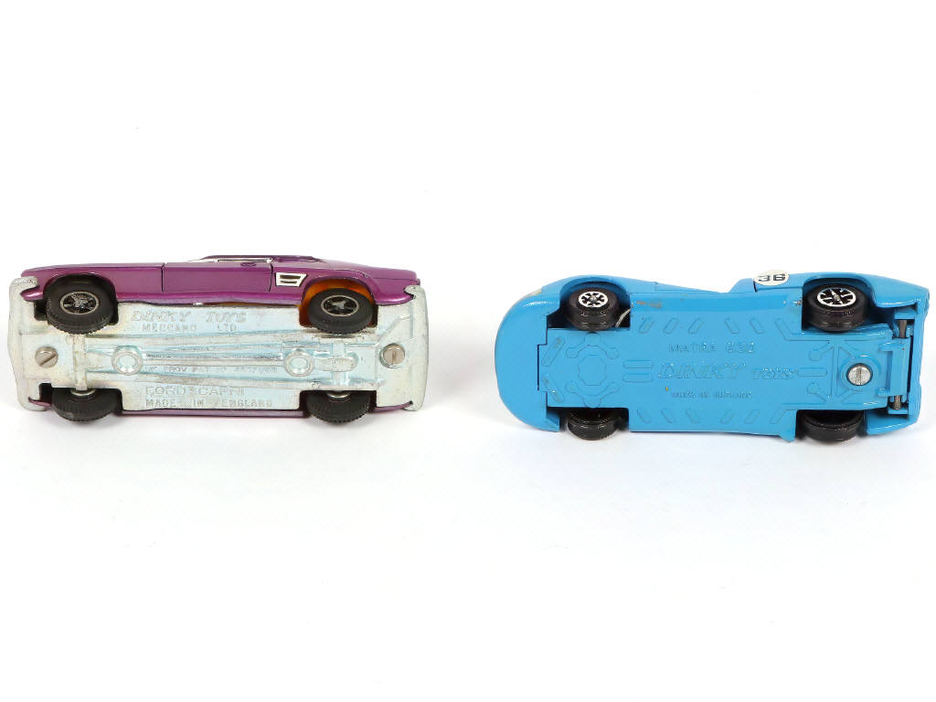 Lot 243 - DINKY TOYS (GB) (2)