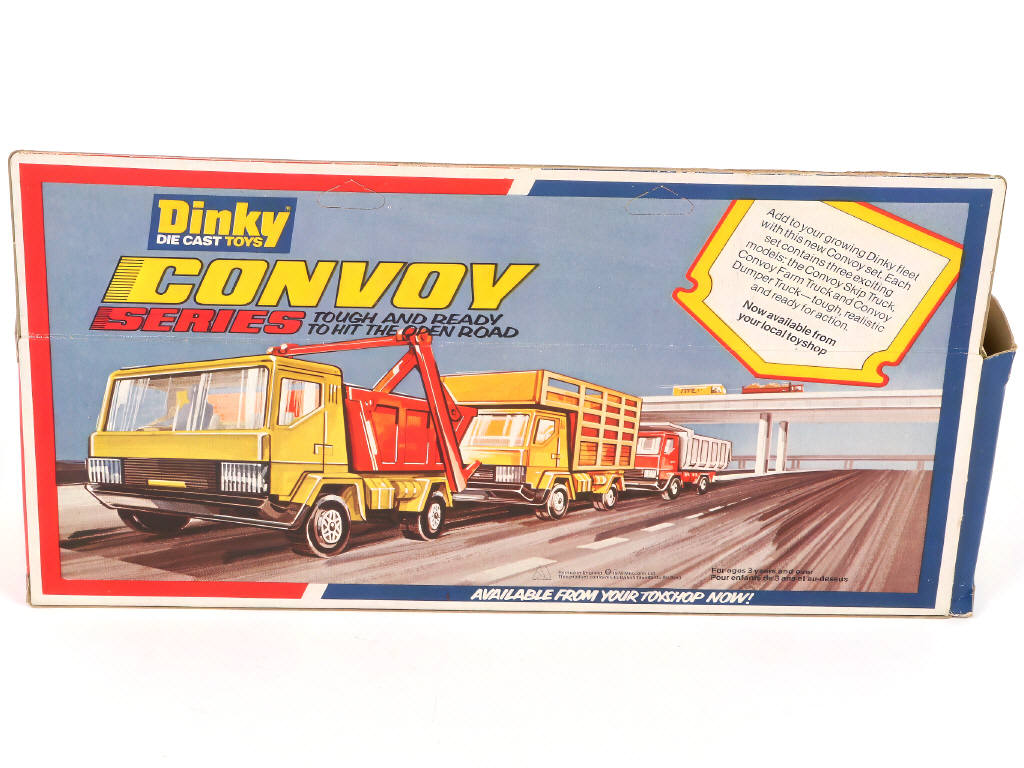 Lot 241 - DINKY TOYS (GB) (2)