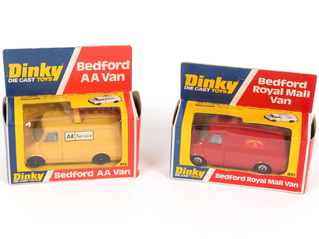Lot 260 - DINKY TOYS (GB) (4)