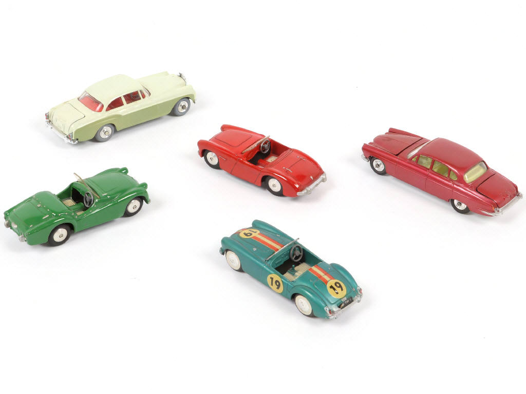 Lot 169 - CORGI TOYS (GB) (5)