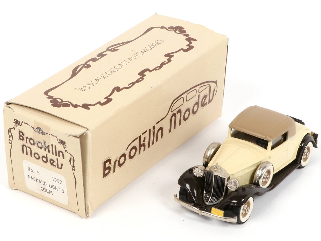 Lot 137 - BROOKLIN MODELS (GB) (1)