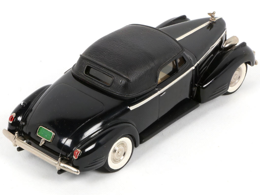 Lot 133 - BROOKLIN MODELS (GB) (1)