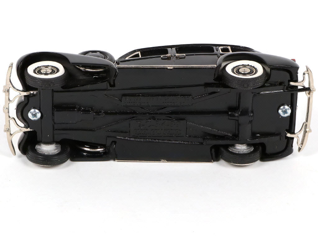 Lot 145 - BROOKLIN MODELS (GB) (1)