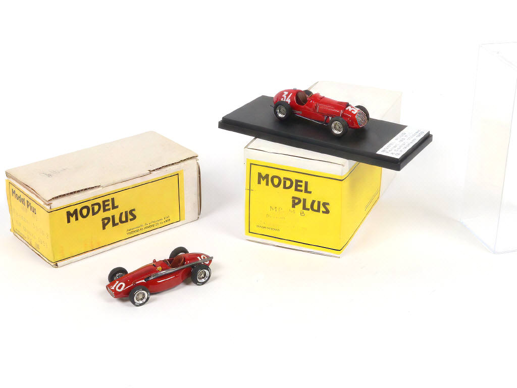 Lot 114 - MODEL PLUS (ITALIE) (2)