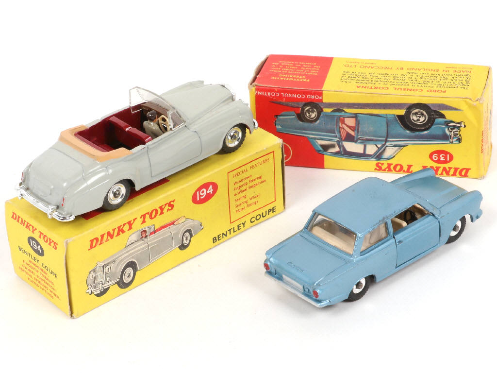 Lot 245 - DINKY TOYS (GB) (2)