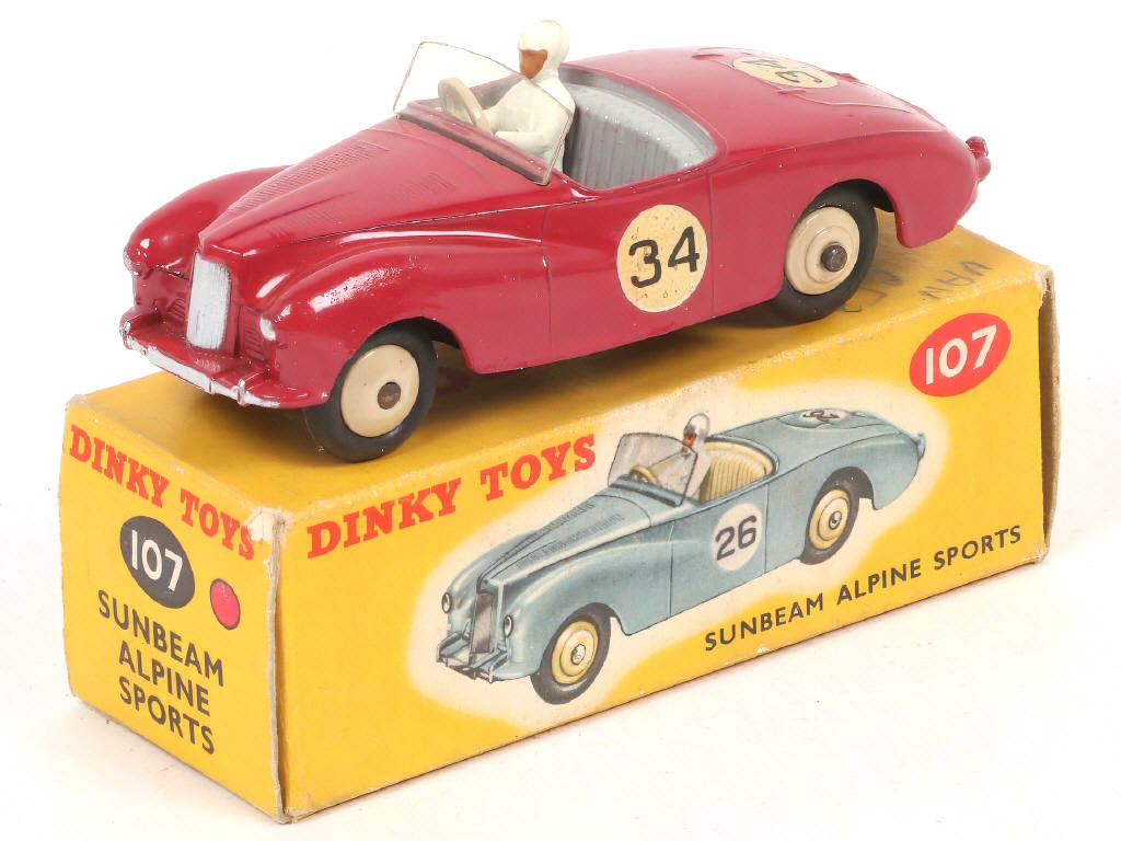 Lot 232 - DINKY TOYS (GB) (1)