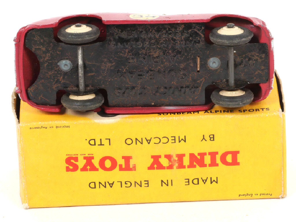 Lot 232 - DINKY TOYS (GB) (1)