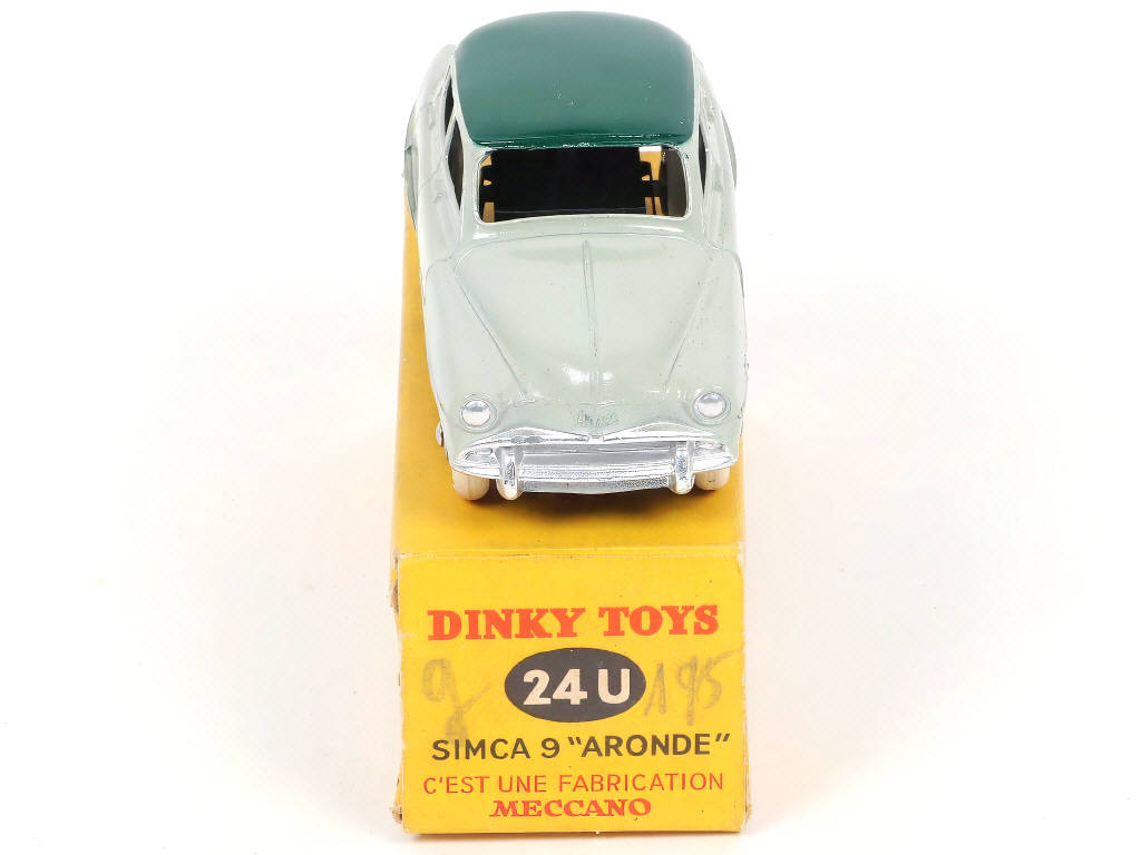 Lot 279 - DINKY TOYS (FRANCE) (1)