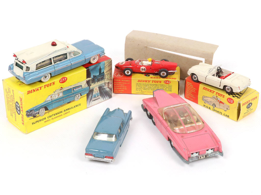 Lot 264 - DINKY TOYS (GB) (5)