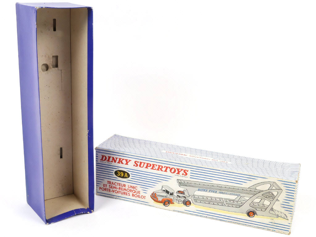 Lot 270 - DINKY TOYS (2)