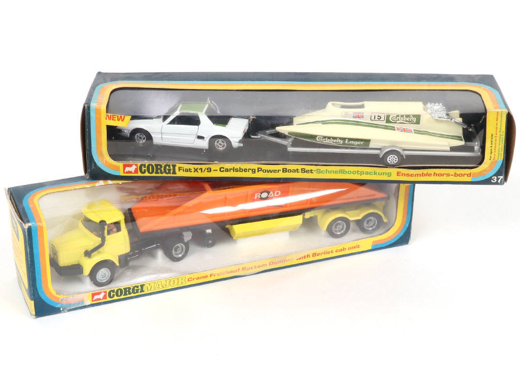 Lot 163 - CORGI TOYS (GB) (2)