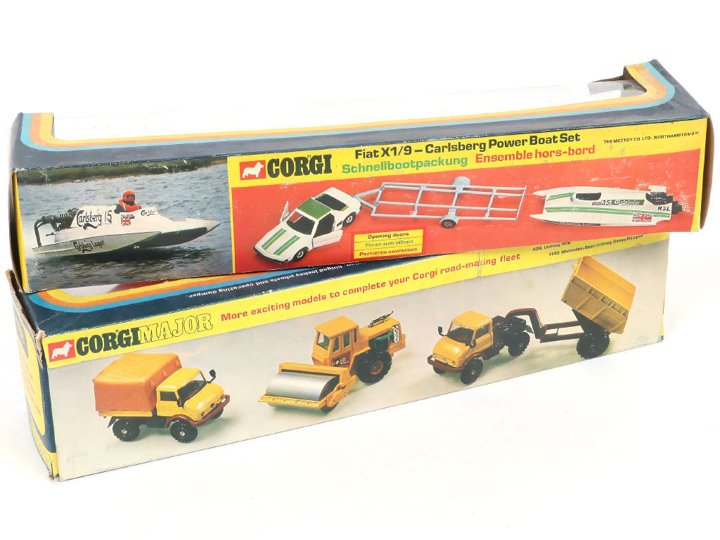 Lot 163 - CORGI TOYS (GB) (2)