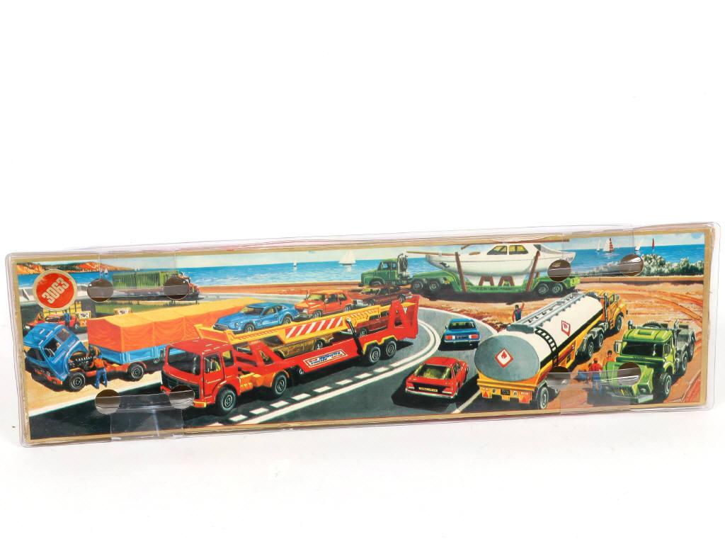 Lot 213 - MAJORETTE (FRANCE) (1)