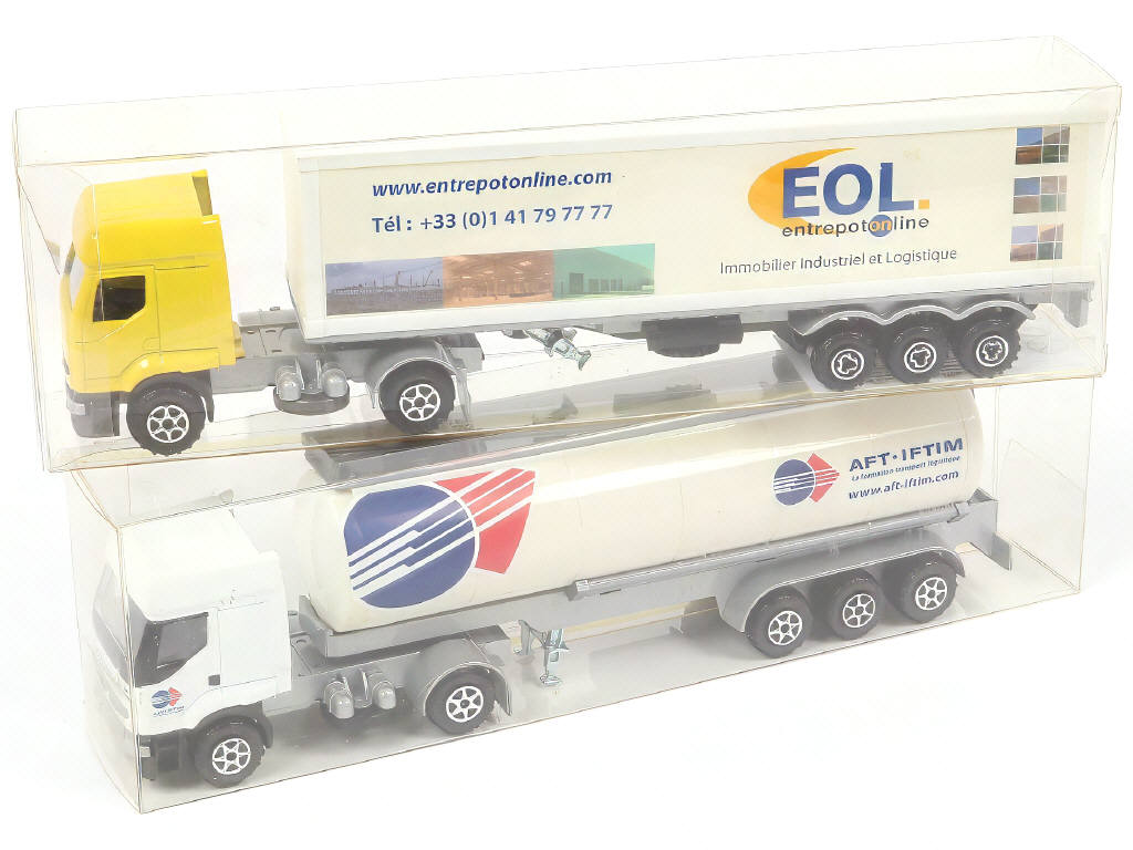 Lot 215 - MAJORETTE (FRANCE) (2)