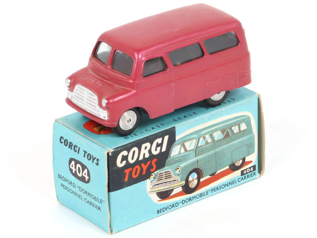 Lot 129 - CORGI TOYS (GB) (1)