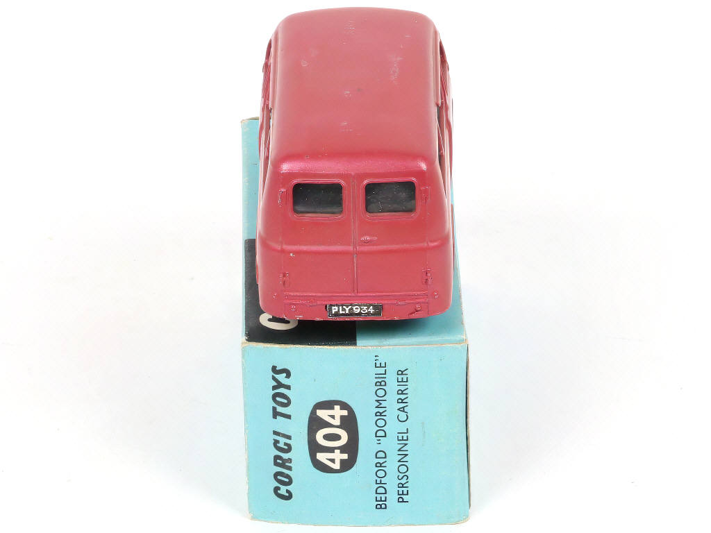 Lot 129 - CORGI TOYS (GB) (1)