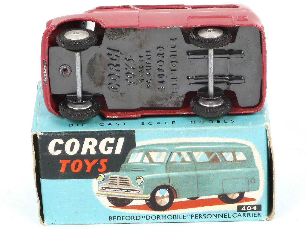 Lot 129 - CORGI TOYS (GB) (1)