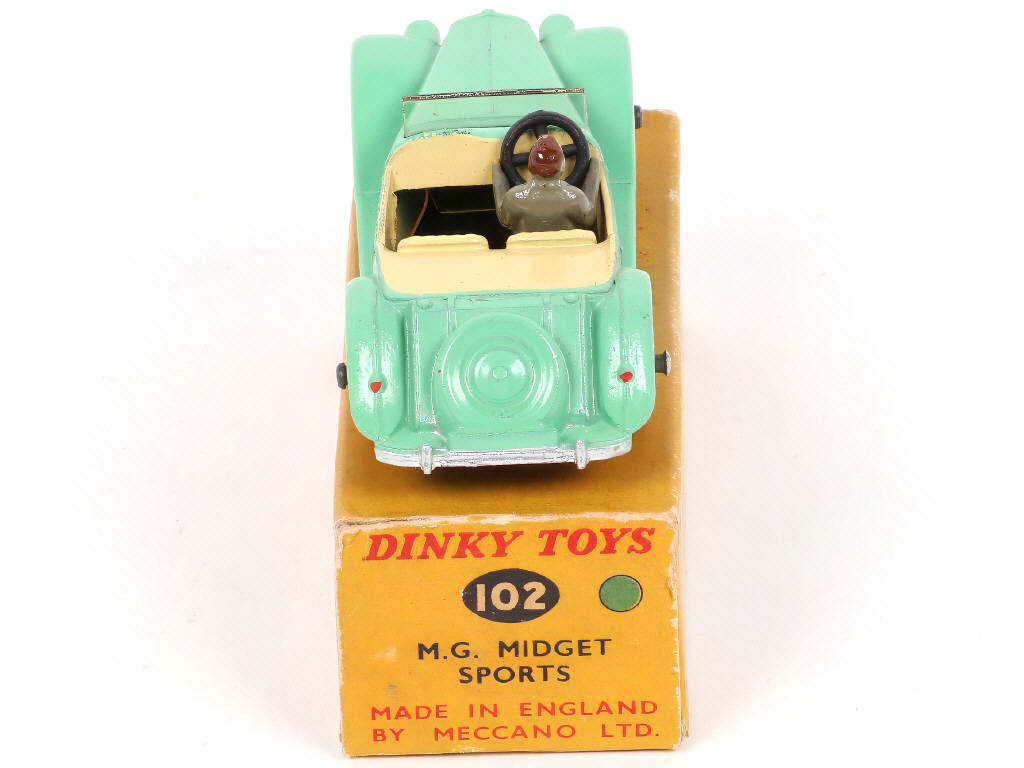 Lot 234 - DINKY TOYS (GB) (1)