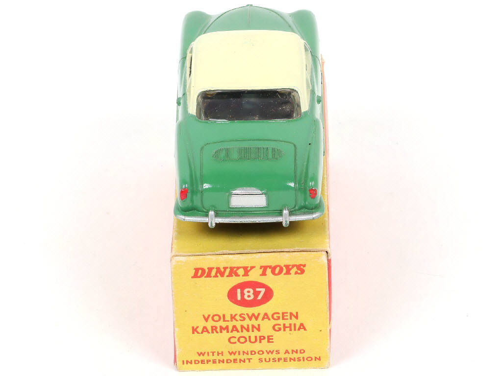 Lot 239 - DINKY TOYS (GB) (1)