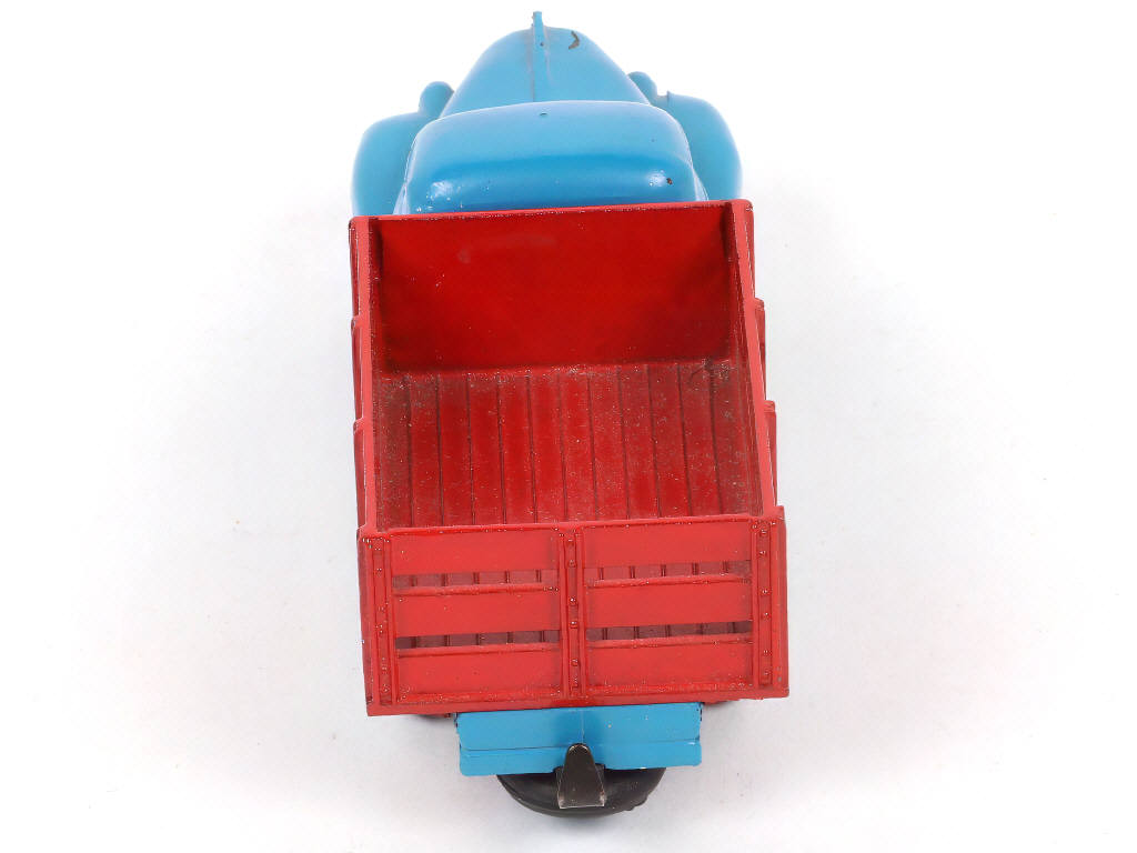 Lot 264 - DINKY TOYS (FRANCE) (1)