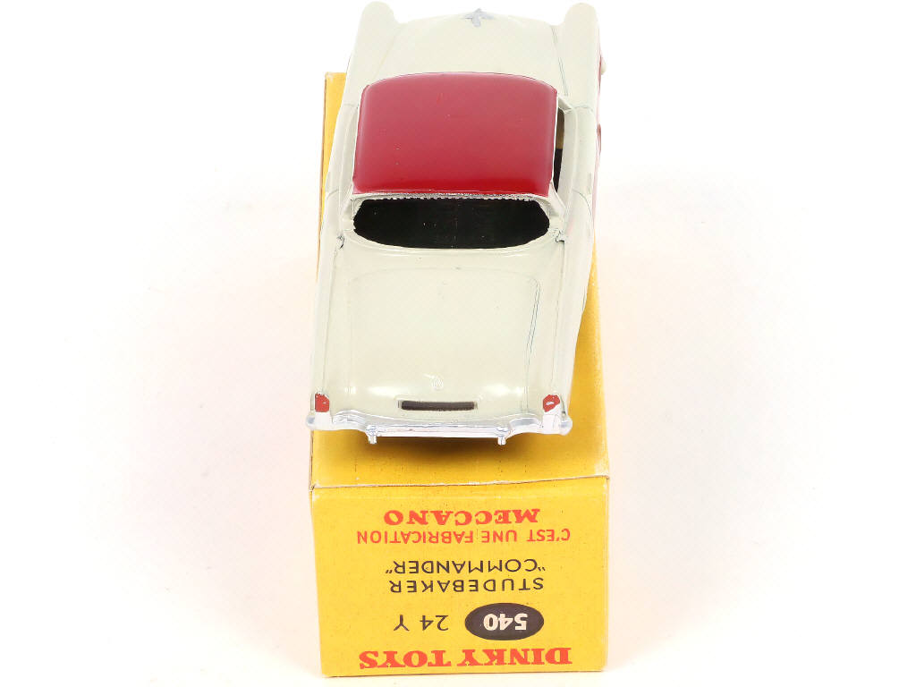 Lot 289 - DINKY TOYS (FRANCE) (1)