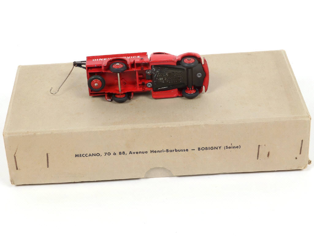Lot 270 - DINKY TOYS (FRANCE) (2)