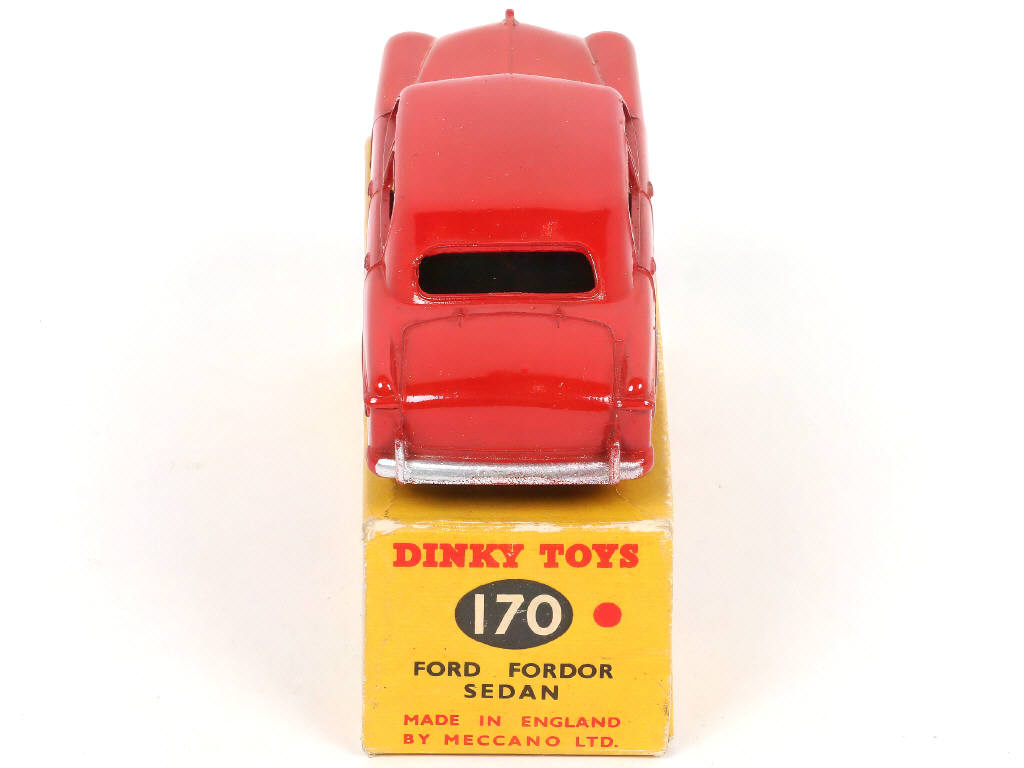 Lot 237 - DINKY TOYS (GB) (1)