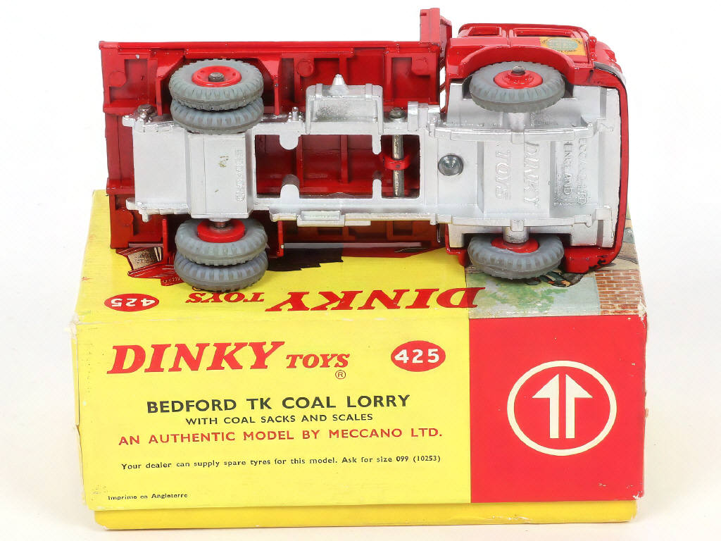 Lot 246 - DINKY TOYS (GB) (1)