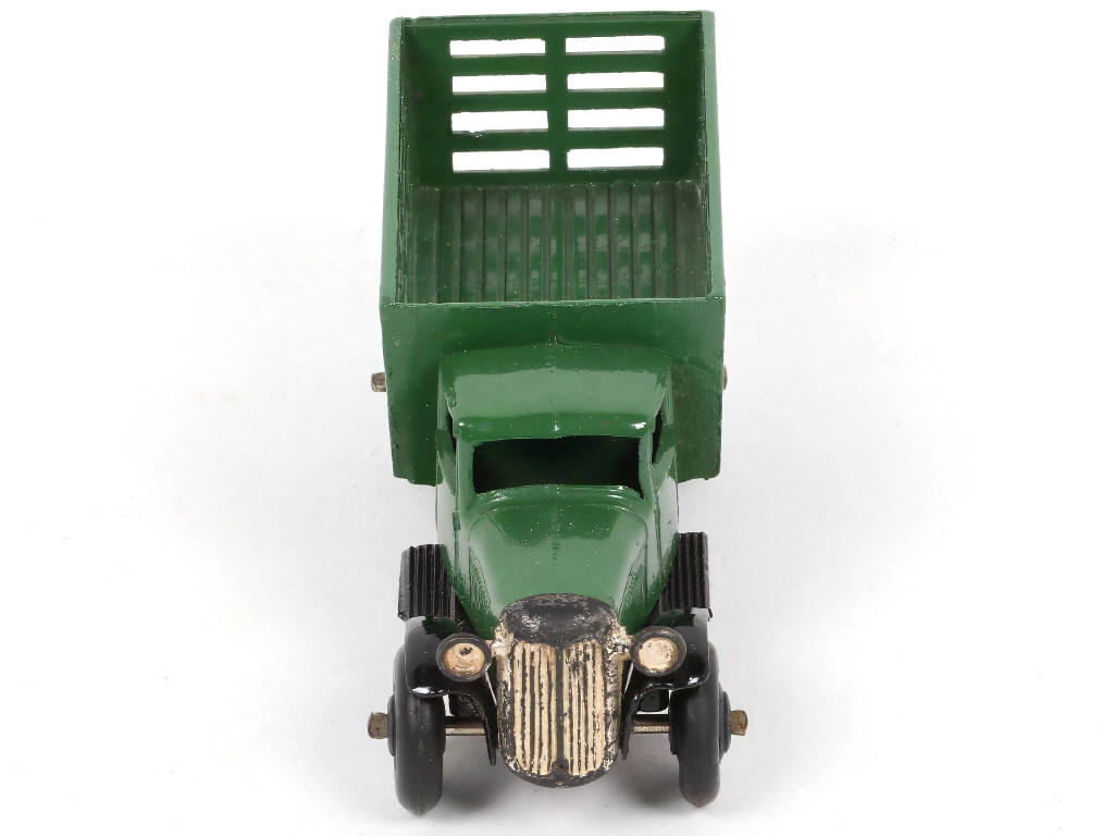 Lot 229 - DINKY TOYS (GB) (1)